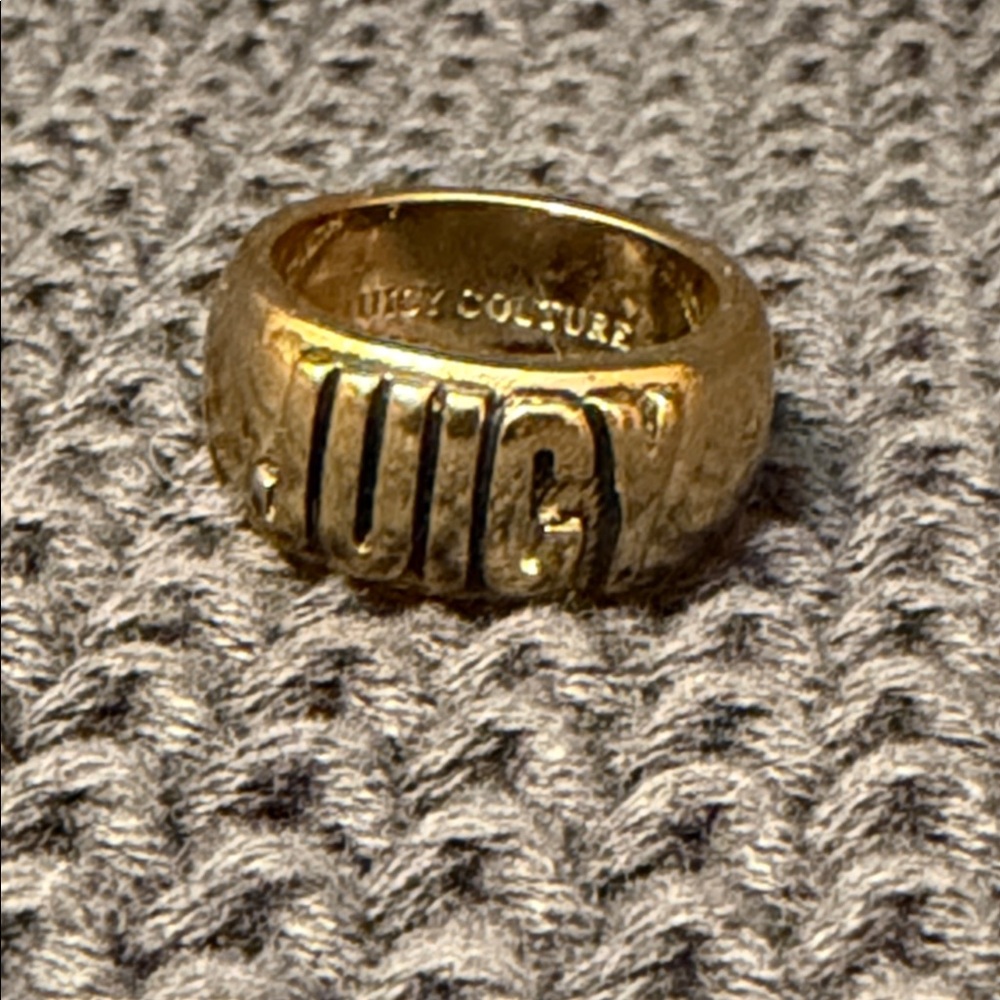 Vintage Juicy Couture Gold Statement Ring